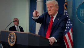 trump yonetimine ilk dava acildi 79SfB8xw