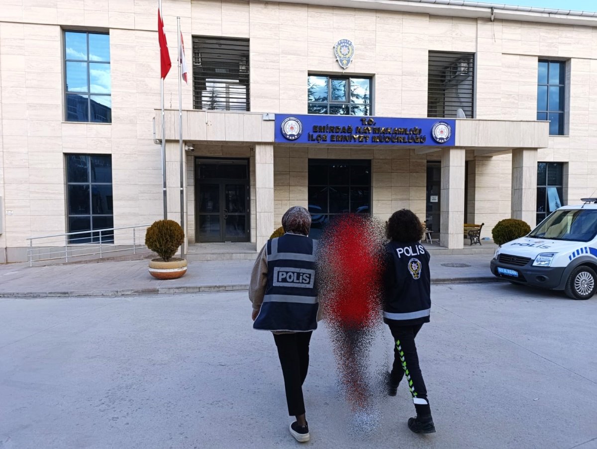 uyusturucu operasyonunda 35 sahis yakalandi 2 PdPWDE45