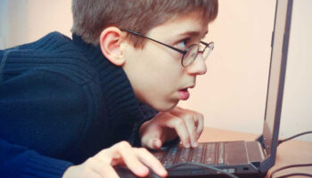 uzmanindan ebeveynlere uyari cocuklarin internet kullaniminin sakincalari elGPgGl3