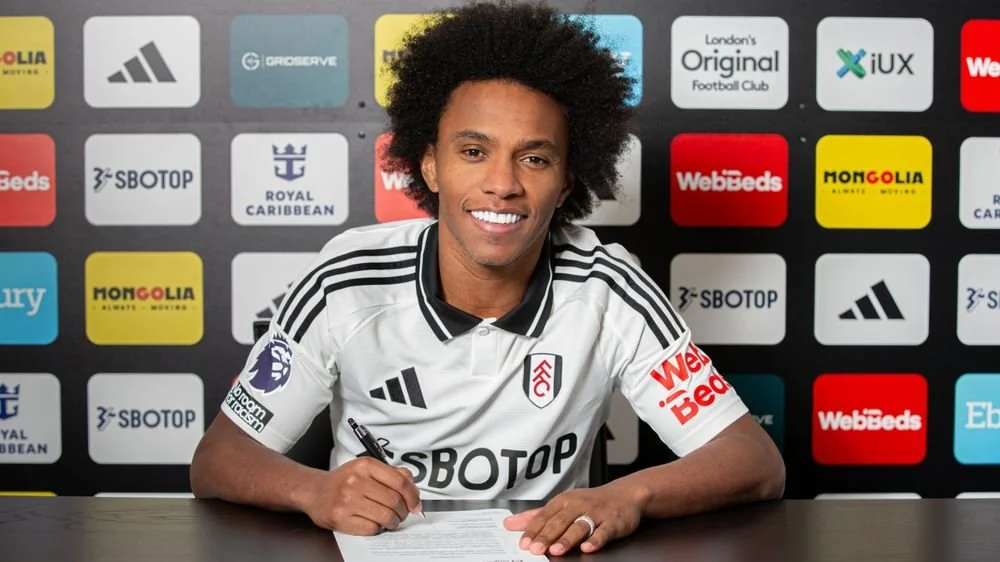 willian siyah beyaz formayi giydi 0 YliEPasK