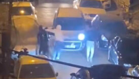 yol verme tartismasi tekmeli yumruklu kavgaya donustu 4l23AUwq