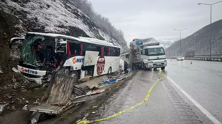 yolcu otobusunde can pazari iki ilde pes pese feci kaza 1 pW3teJaa