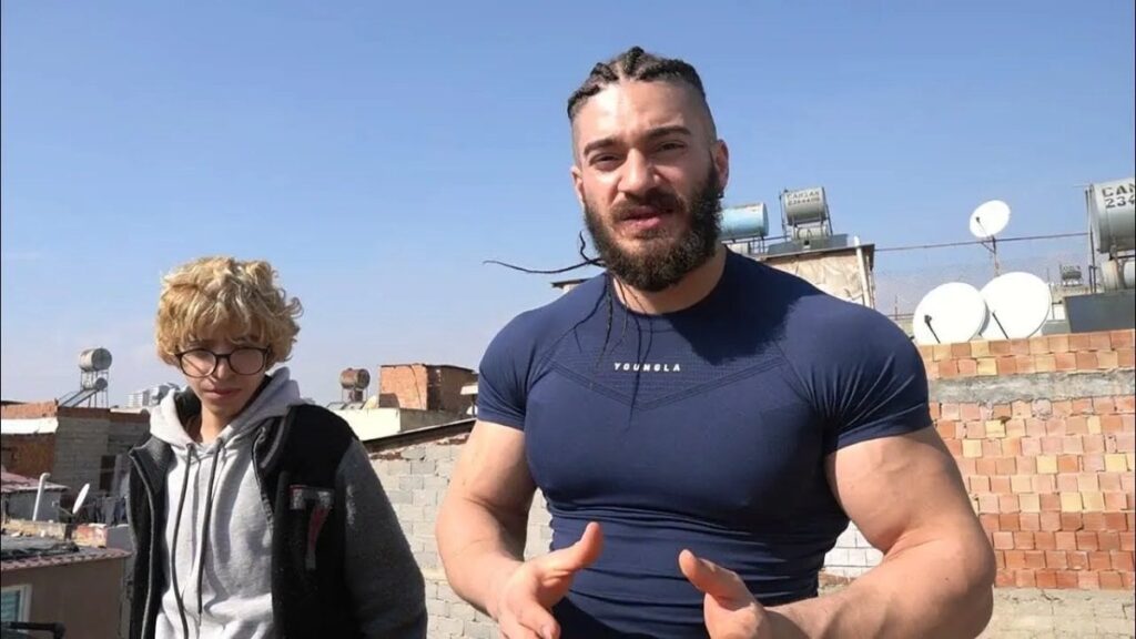 13 yasindaki hayranina saldirdi testo taylan gozaltina alindi 94zKZgWA