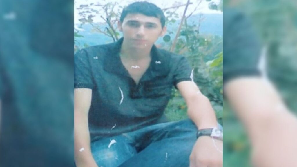 33 yasindaki gencin cansiz bedeni evin balkonda bulundu DWN52Yjn