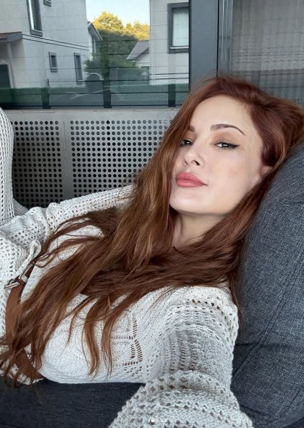 46 yasindaki mine tugaydan zamana meydan okuyan pozlar yaz notu olay oldu 6 AYZgs6RS