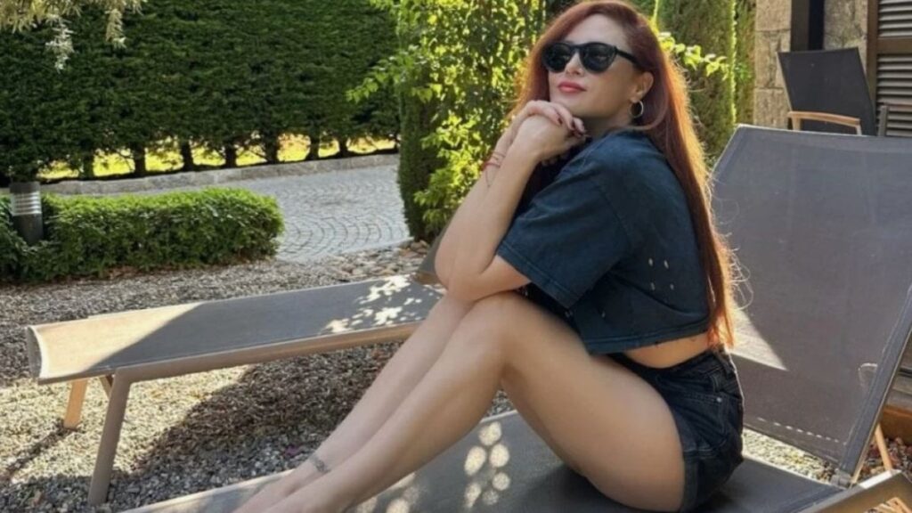 46 yasindaki mine tugaydan zamana meydan okuyan pozlar yaz notu olay oldu cKW7tKgk