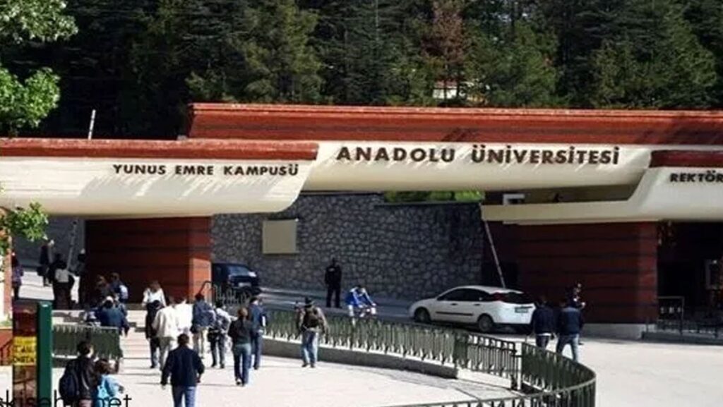 acikogretimde resmen degisti eskisehir anadolu universitesi icin yeni karar eiZQxbsG