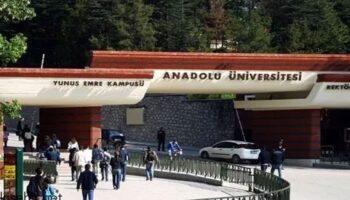 acikogretimde resmen degisti eskisehir anadolu universitesi icin yeni karar eiZQxbsG