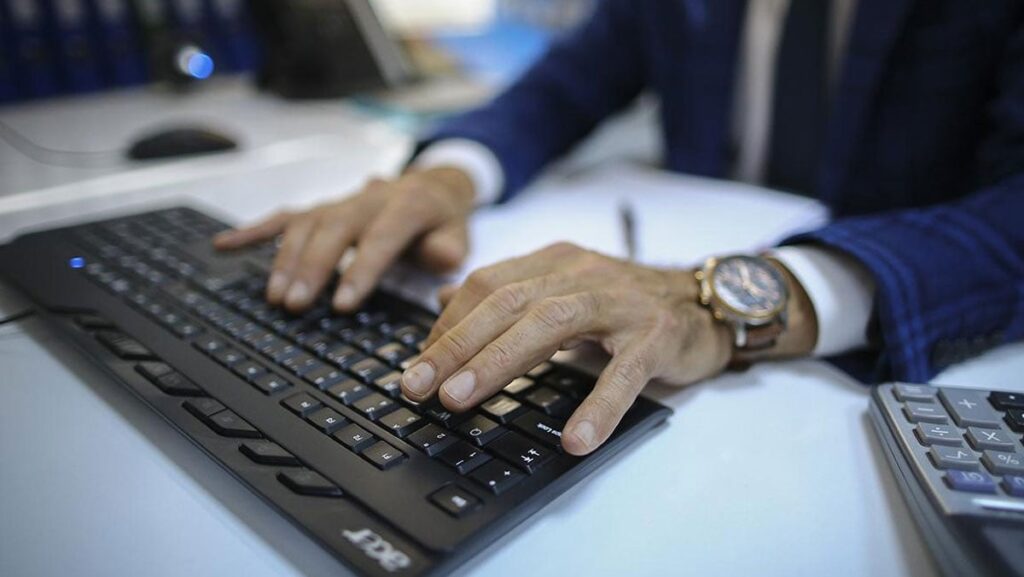 adalet bakanligina 20 bin personel alimi yapilacak ginP1Og2