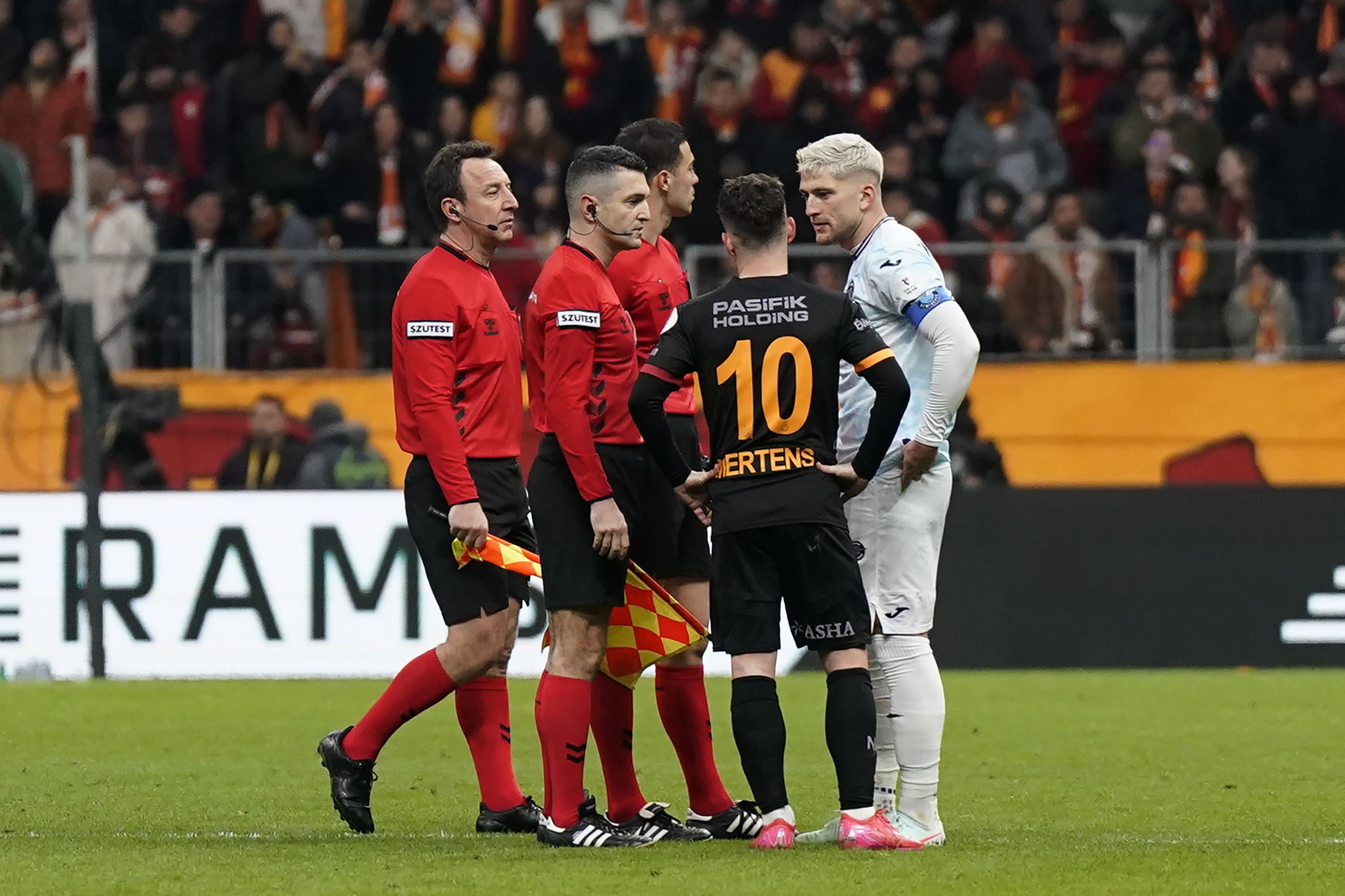 adana demirspor sahadan neden cekildigini acikladi sabaha karsi duyurdular 2 7k869aa5