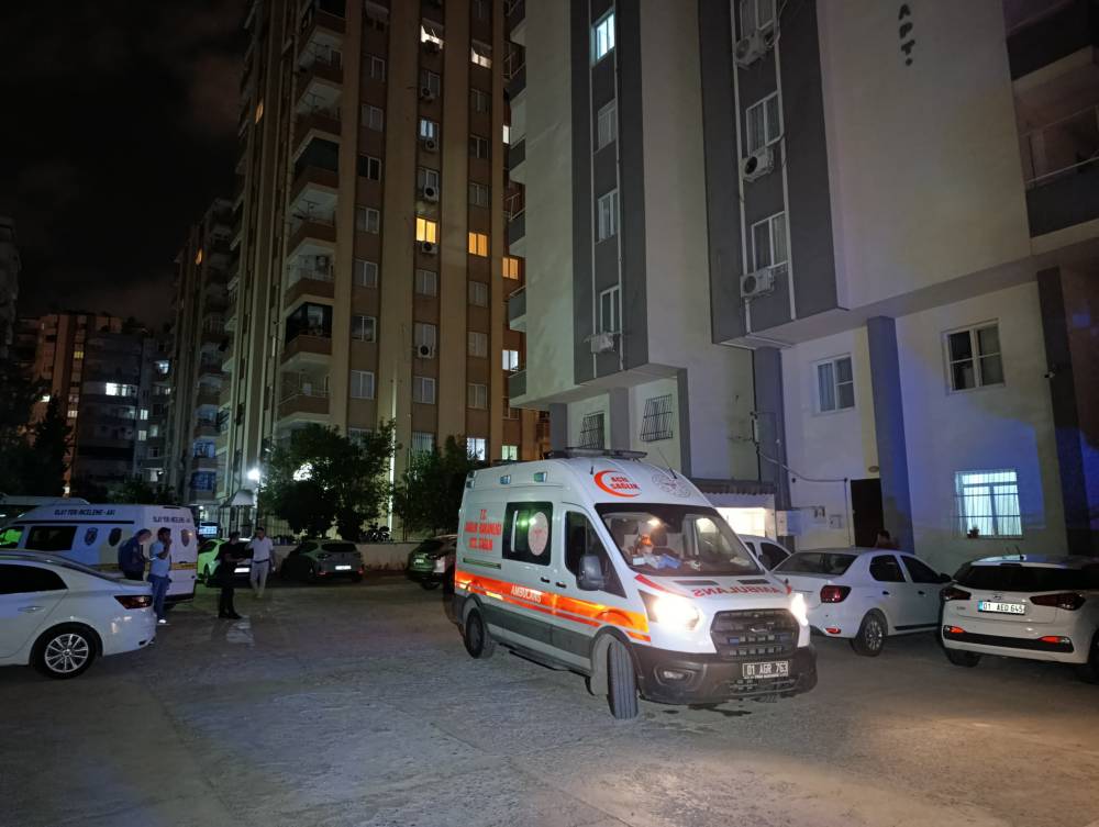 adanada dehset dolu gece cani baba kizi ve esini tabancayla katletti 0 GNYsIm45