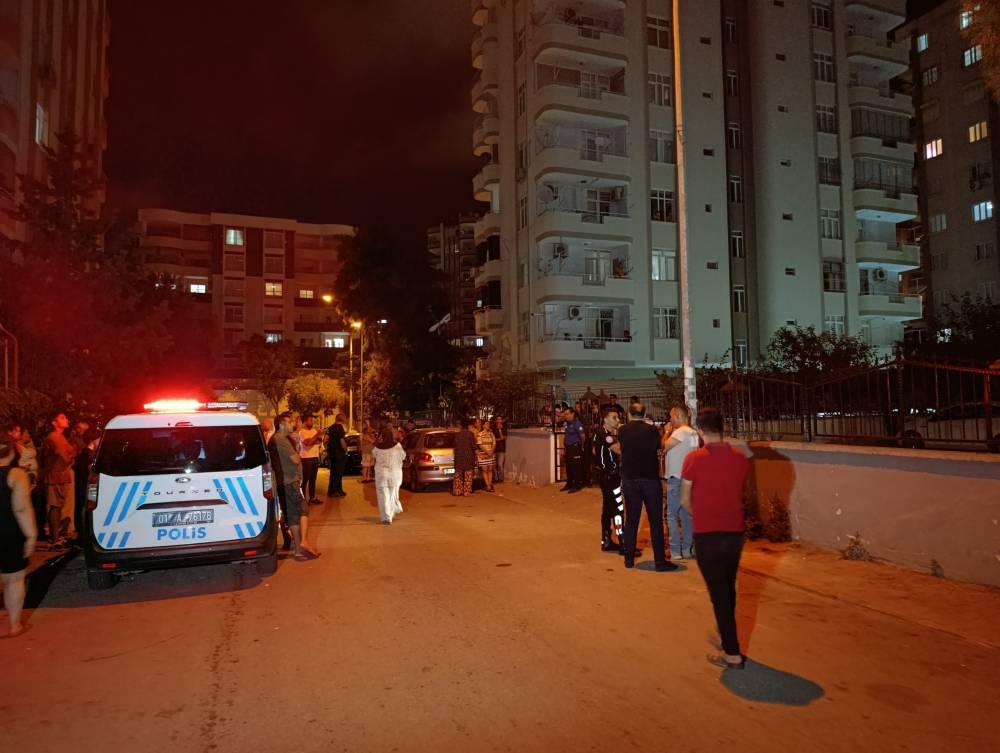 adanada dehset dolu gece cani baba kizi ve esini tabancayla katletti 4 PJjXKJeJ