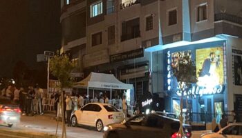 aidat odemesi isteyen apartman yoneticisini bicakla oldurdu Mcgvl2en
