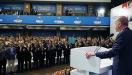akpnin kizilcahamam kampinda erdogana yag cekme krizi vekiller isyan etti ortam gerildi rDHBWB59