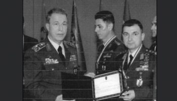 aksakalli bizi de oldurecekti eski bakan akar engelledi cJSFQ4K1