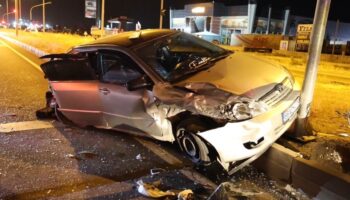 aksarayda tir ile otomobiller carpisti jQLiyyfL