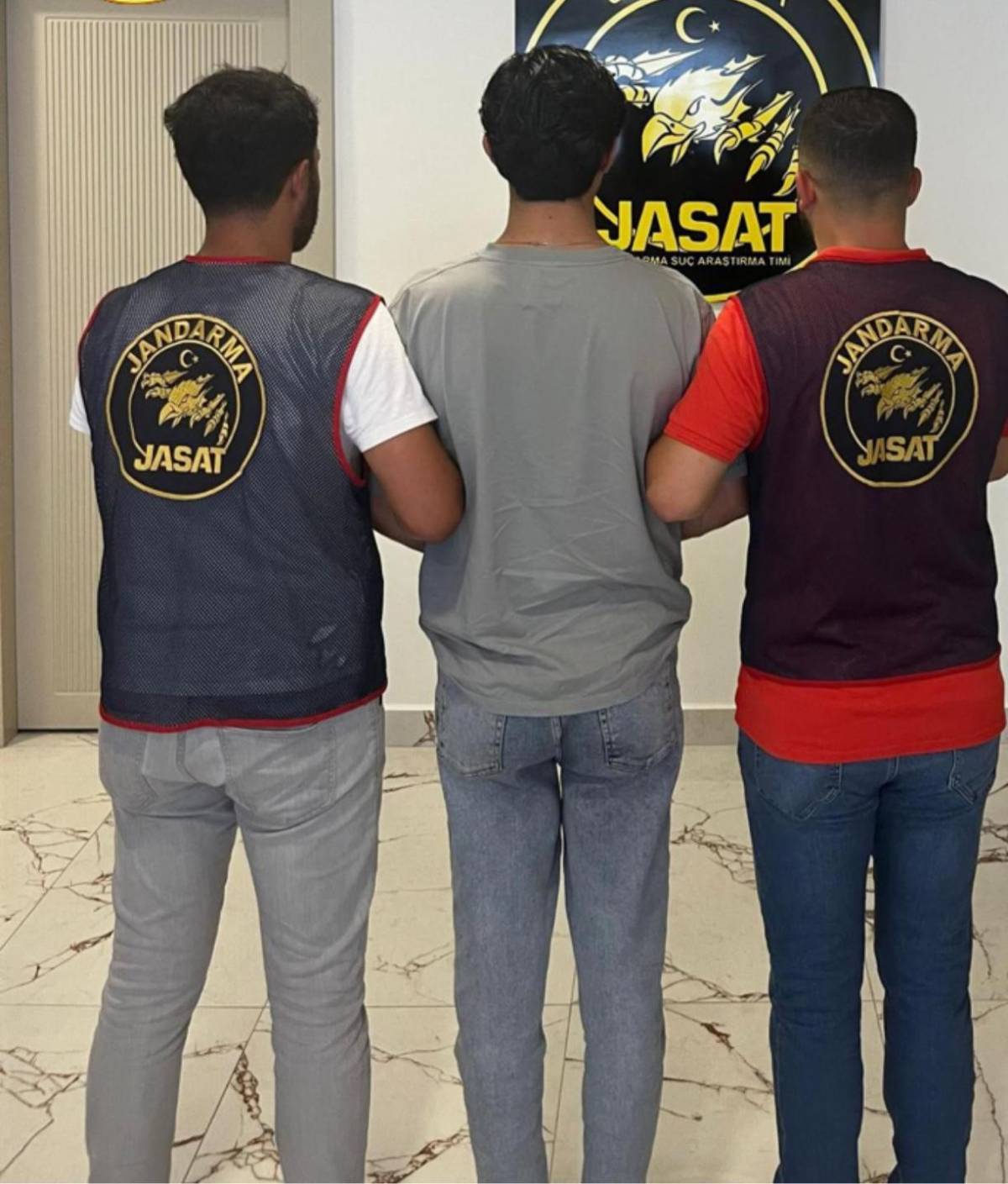 antalyada jasattan 72 saatte 236 yakalama 0 qzIKgYcn