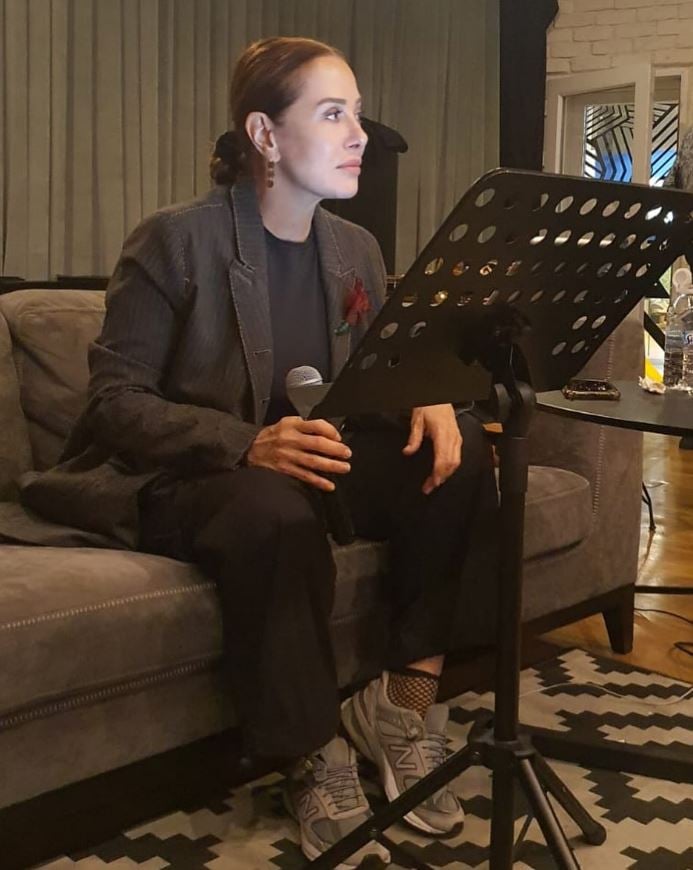 ayrilsak da beraberiz eski esler zuhal olcay ve selcuk yontem yillar sonra ayni sahnede OT6hwgjR