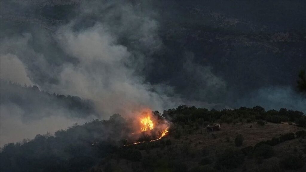 balikesirdeki orman yangini saatler sonra kontrol altinda IH1LxGuS