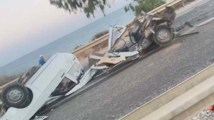 bariyere giren araba ikiye ayrildi 1 olu 1 yarali 0 SMawUGFG