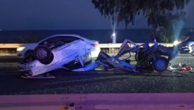 bariyere giren araba ikiye ayrildi 1 olu 1 yarali p6zgcXIc