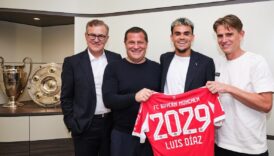bayern munih dev transferi videoyla duyurdu MF7VEBLC