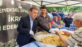 bilecik seyh edebali kulliyesinde cuma namazi sonrasi sifali pilav ikrami 4Rv8XB5j