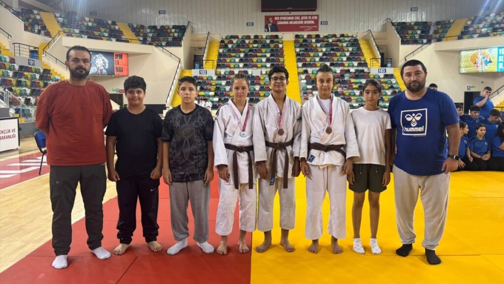 bilecikli judoculardan 1 gumus 2 bronz madalya G31Kp3DU