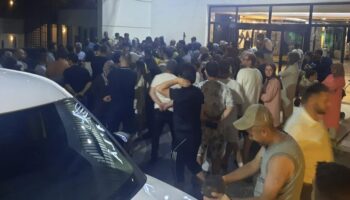 bodrumda turistleri isyan ettiren durum resepsiyona inip tepki gosterdiler JulAVAPc
