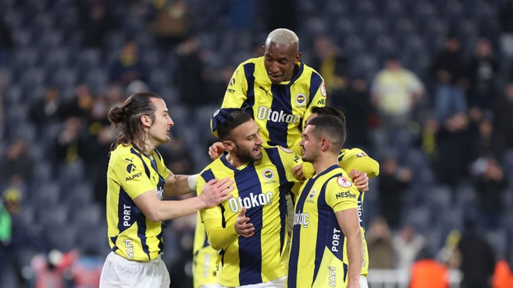 bugun bir oyuncu fenerbahce tarihine gececek adi alex ile birlikte anilacak XFCIggtT