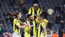 bugun bir oyuncu fenerbahce tarihine gececek adi alex ile birlikte anilacak XFCIggtT
