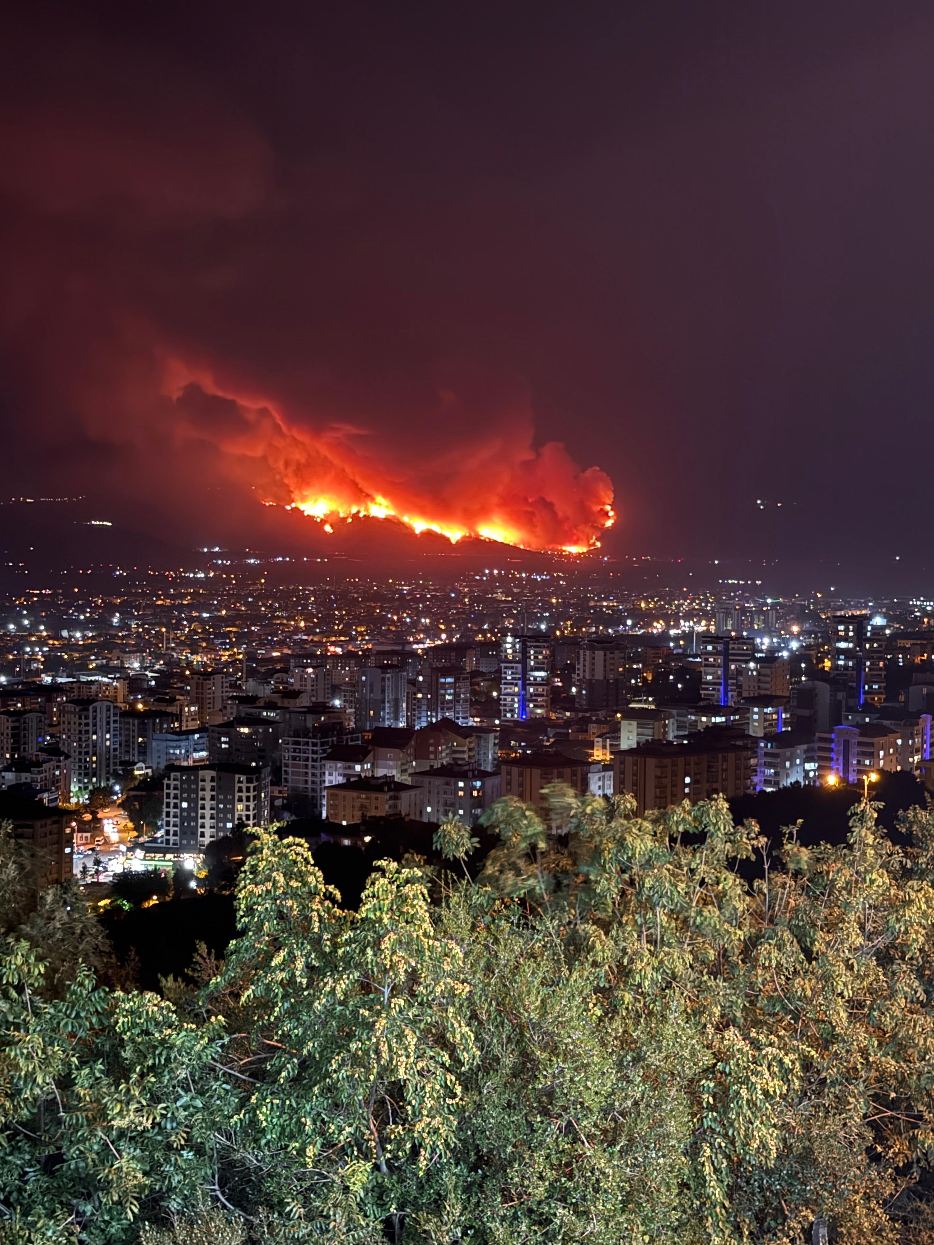 bursada korkutan goruntu tahliyeler basladi 3 JAfvwt5O