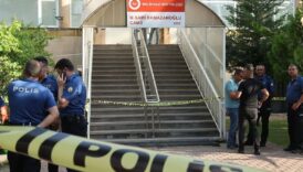 camide korkunc cinayet namaz kilarken defalarca kez bicakladi 48EUakk9