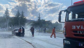 cankirida seyir halindeki otomobil yandi 1EiVSMi8
