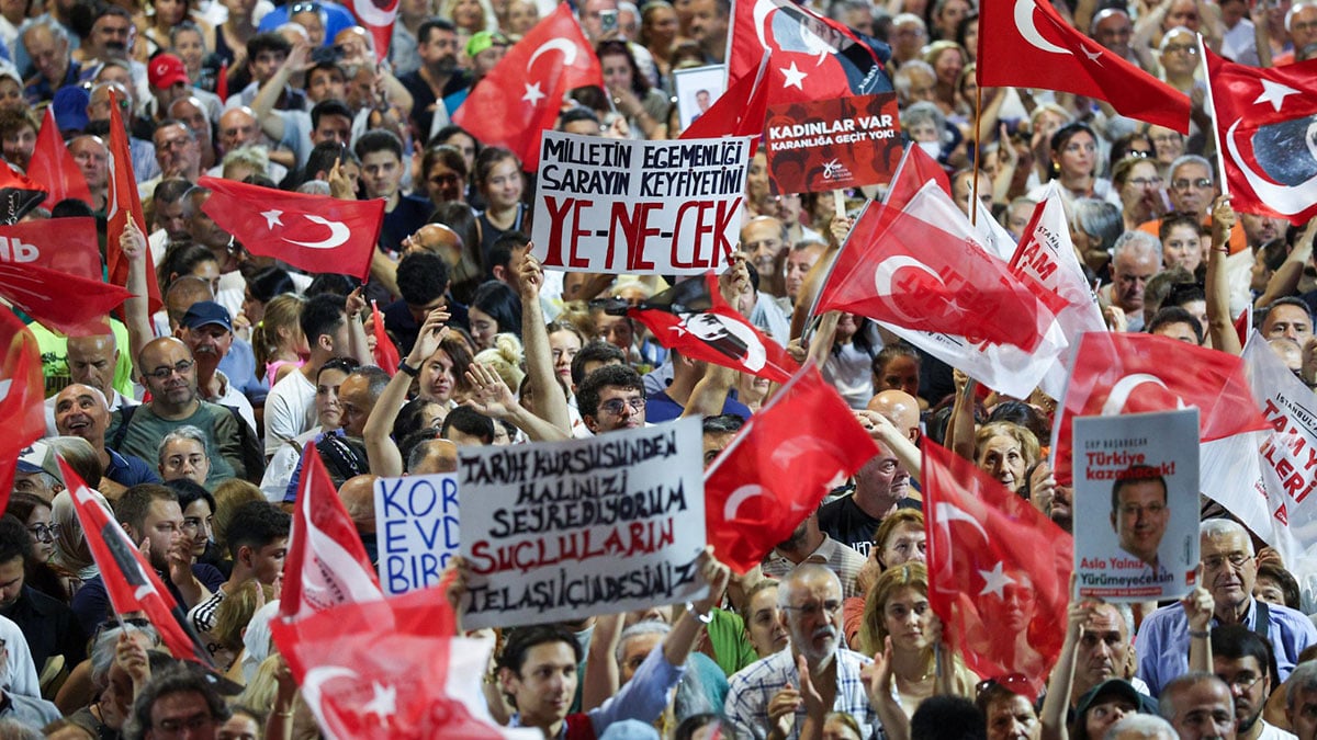 chp mitingine katilanlara gece yarisi baskini 0 D7BgT9JA