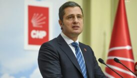 chp sozcusu deniz yucel gazetecileri gozaltina alanlara suc isliyor diyerek cikisti cB8vg7Pc