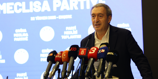 cumhur ittifakinin kucuk ortaklari birbirine girdi sosyal medyada kapistilar ithamlar ortami kasip kavurdu 0 AuUTE2ZR
