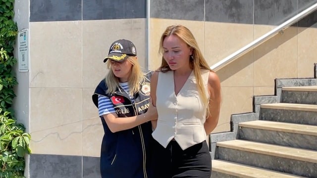 dolandiricilik suclamasiyla gozaltina alinmisti meral kaplan gozyaslarina boguldu 1 i9dsXpaV
