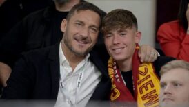 efsanenin oglu pes etti 19 yasinda futboldan emekli oldu Zq6sraeE