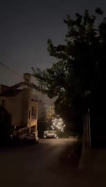 elektrik tellerinde patlama mahalle karanliga gomuldu 3 hQMgqbeG