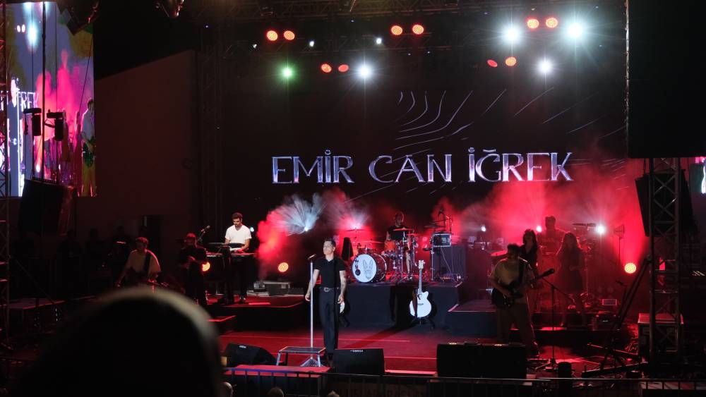 emir can igrekten unutulmaz konser 0 5dC2ASpQ