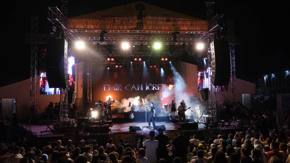 emir can igrekten unutulmaz konser 3 YHlQb2Nz