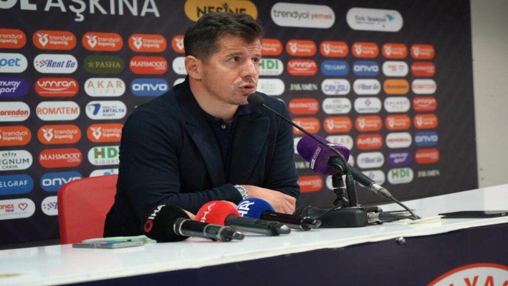 emre belozoglu fenerbahce otobusu kursunlandi daha ne olabilir 4apFx5jJ