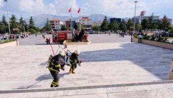 erzincanda gercegi aratmayan yangin tatbikati gQ5bUr34