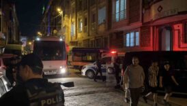 esenyurtta komsu kavgasinda kan akti 1 kisi gogsunden bicaklandi iOX7Y7eN