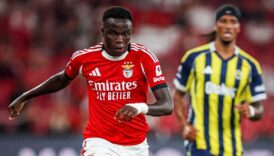 eski fenerbahceli fenerbahce macinda yikildi ntiCusX6