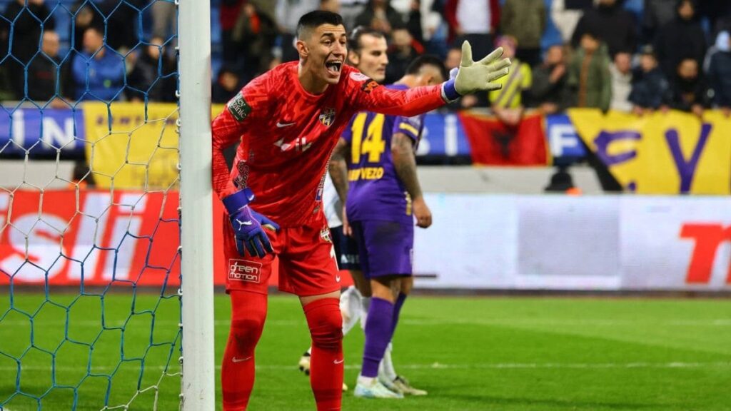 eyupspora ahlaksiz teklif fenerbahceye kazik atmak istediler pcFzCAmx