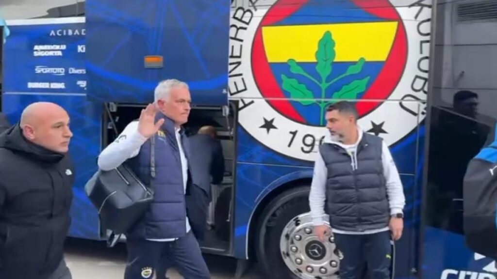 fenerbahce antalyaya geldi u7LfyTXL
