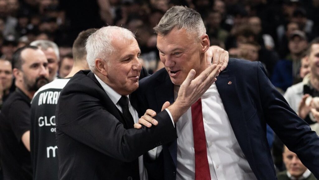 fenerbahce efsanesinden fenerbahce hocasina ovgu GtkIfYp6
