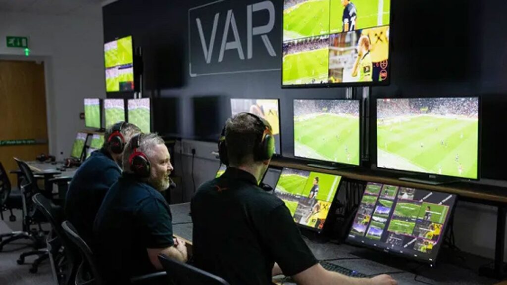 fenerbahce ve galatasarayin maclarinin var hakemleri belli oldu VUBf5BpS